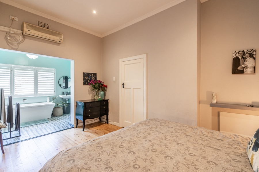 To Let 3 Bedroom Property for Rent in Wynberg Upper Western Cape